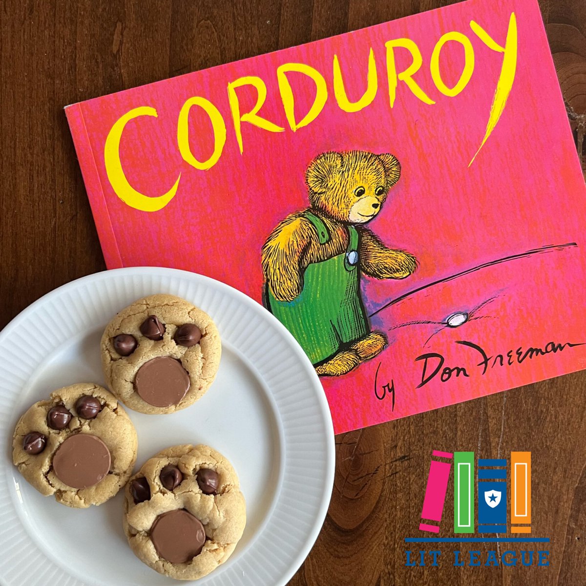 litleagueboxes's tweet photo. We are putting the finishing touches on something we hope you’ll be excited to get your paws on. 🐻😉

Our digital book club downloads will be available soon! #comingsoon #litleagueboxes #raisingreaders #bookishplay #familybook #bookclub #coop #homeschoolcoop #readaloudfamily https://t.co/KVOYhlhNXr