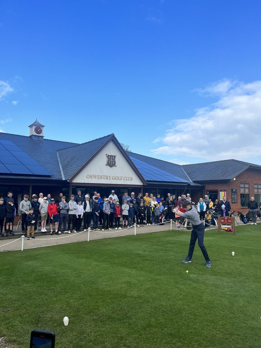 A fantastic turn out this evening for our junior captains drive-in.

A great start to the year with nearly 50 juniors playing and learning and plenty of parents along to support.

Have a great year Ollie

#golf #juniorgolf #shugc #oswestry