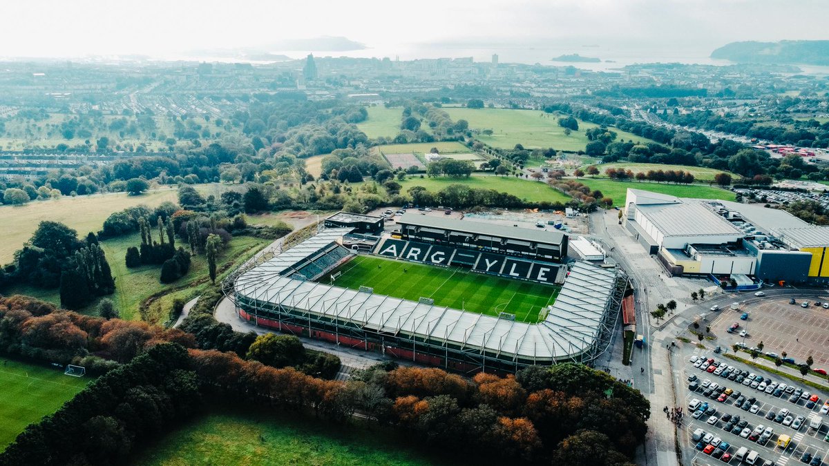 MenInBlazers's tweet photo. BIGGEST EUROPEAN CITIES NEVER IN TOP FLIGHT 🏙

With a win Saturday, Plymouth Argyle is promoted to the Championship, a step closer to England's top tier. Reaching the PL would remove Plymouth from list of biggest European cities never to have a 1st tier club. Here's Top 5. 🧵 https://t.co/iU4QhKNnxh