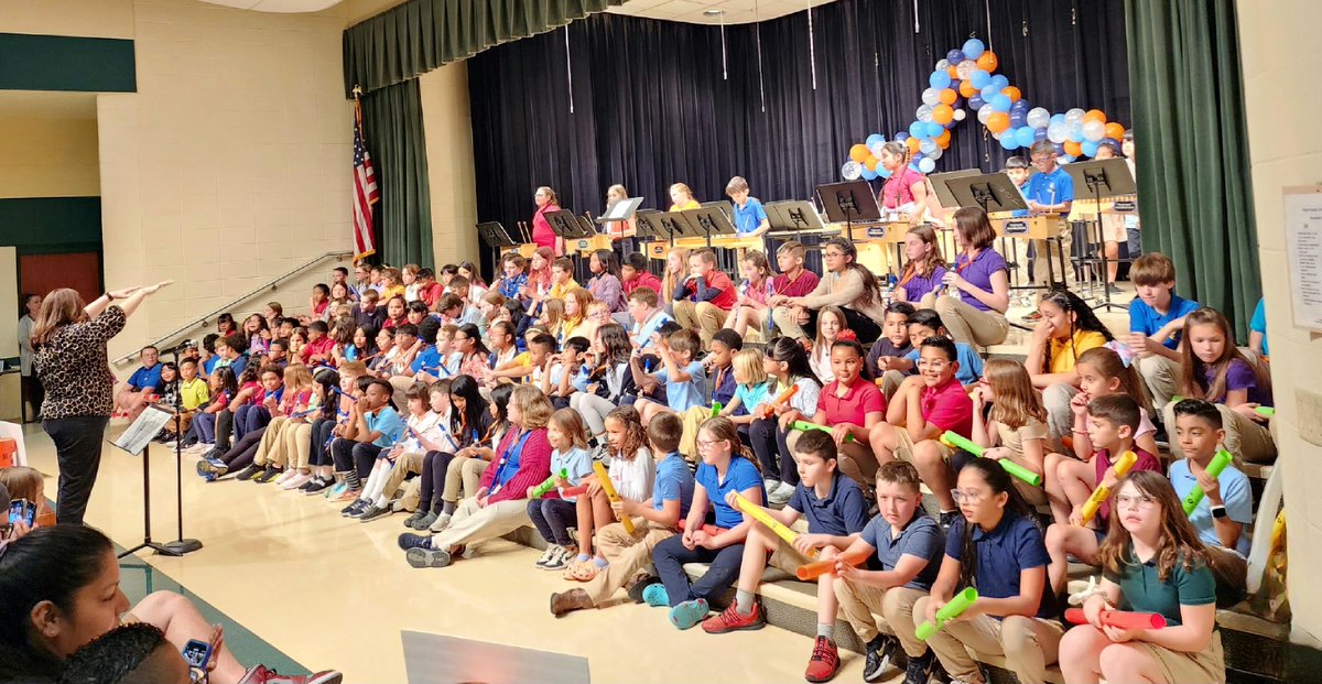 Last night our talented 3rd &amp; 4th grade Bulldogs participated in the Music Extravaganza led by Mrs. Goss.  We are so proud of their performance!  Way to go Bulldogs!