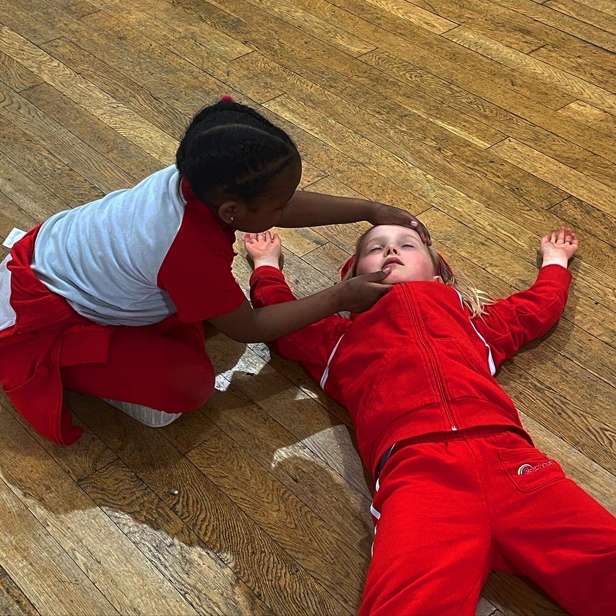 6th Clapham Guides tweet media