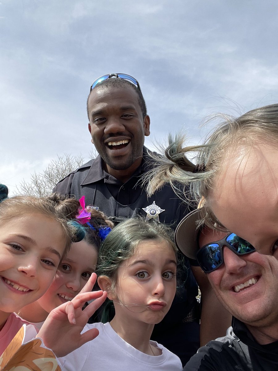 Lines PE tweet media