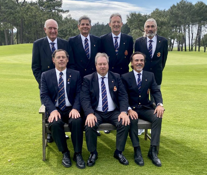 avidaor's tweet photo. Hace 42 años el equipo de España junior liderado por nuestro capitan Eduardo Aburto gano el campeonato de Europa en Helsinki. Ayer volvimos a jugar todos juntos en la Real Sociedad de Golf de Neguri para homenajear a nuestro capitan. Aupa Eduardo!! Team sois unos cracks!! https://t.co/UVvjc97S9W