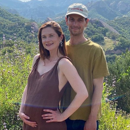 EiProfeta's tweet photo. Bonnie Wright, nuestra querida Ginny Weasley, ha anunciado en su cuenta de Instagram que está embaraza y será madre por primera vez. https://t.co/kbkDvV4zj9