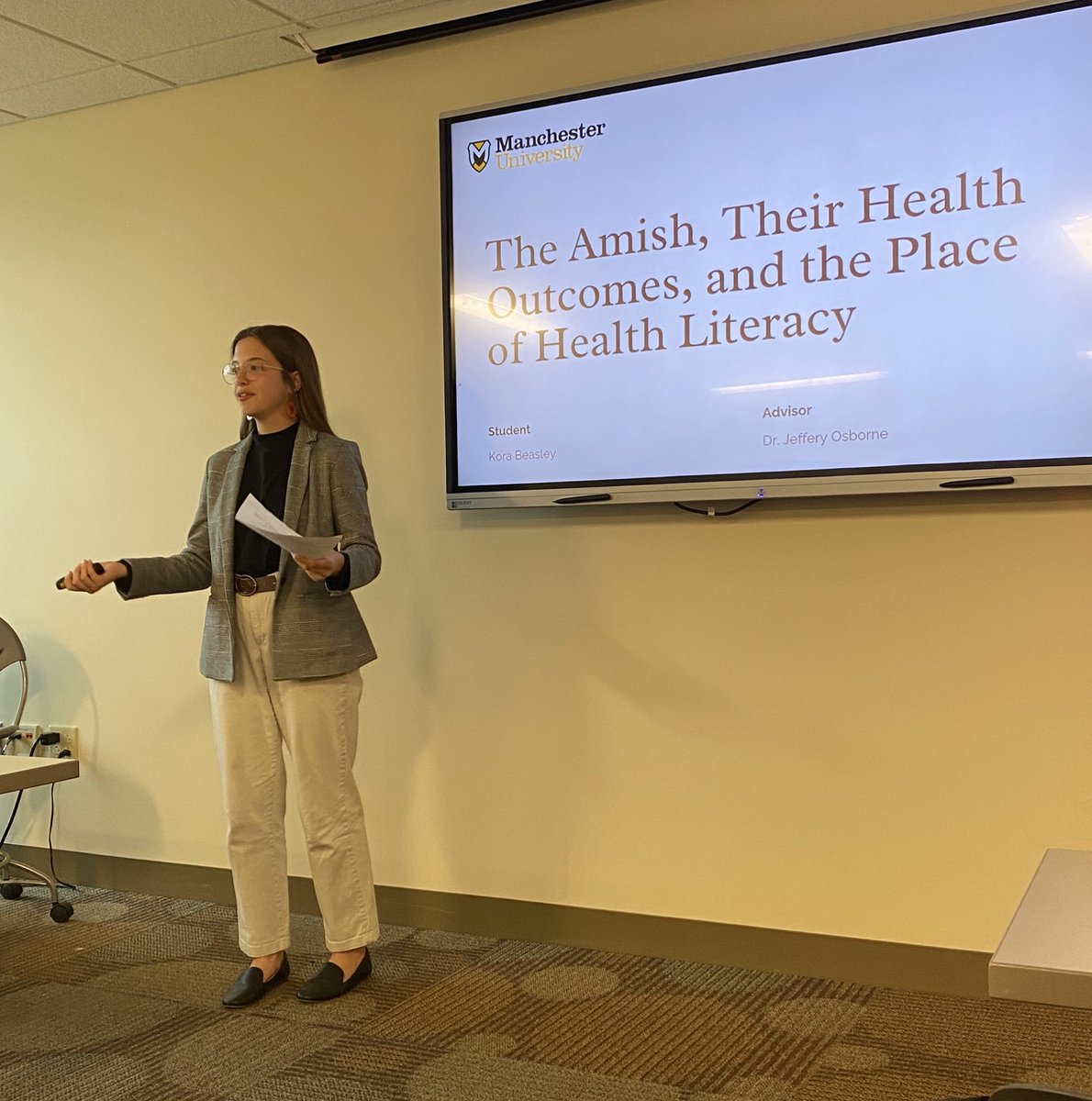 Kora Beasley ‘25 presenting during the 25th Annual Student Research Symposium. A full program of inquisitive, articulate student researchers.
