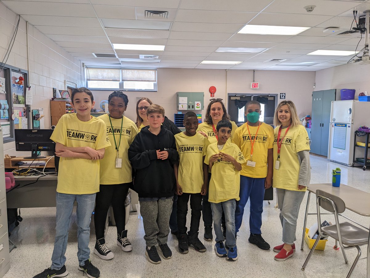 Pond Road Middle School tweet media
