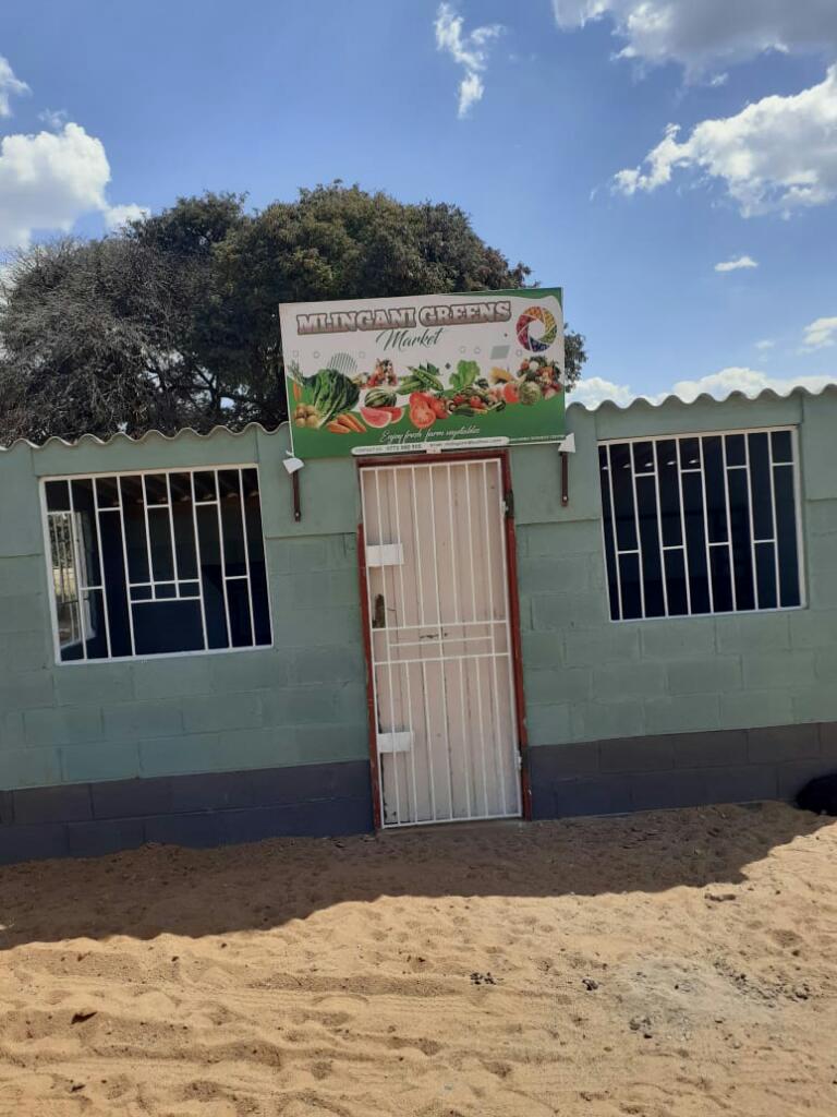 VMlingani's tweet photo. Visit us at Inyathi Business Centre. We offer you fresh vegitables produced from our farm located  in Bubi district. https://t.co/P39ftr5tLU