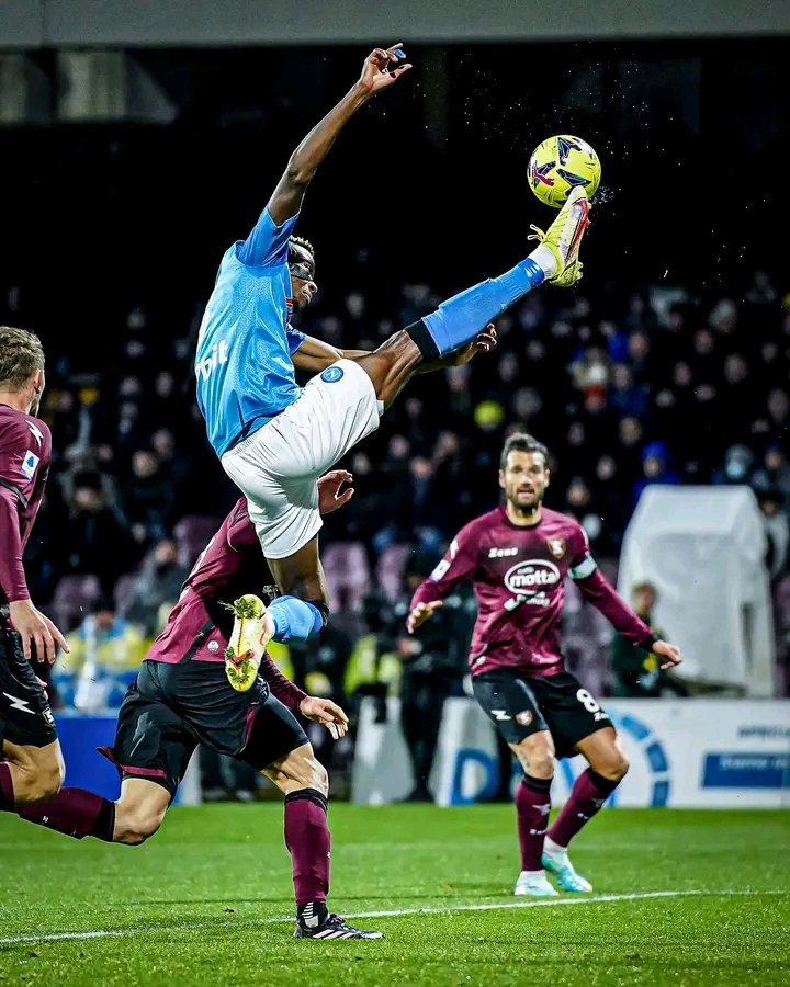 martins_mke's tweet photo. @victorosimhen9 Best player in the serie A today 💙💙💙💙 https://t.co/vhtIRj0NrY