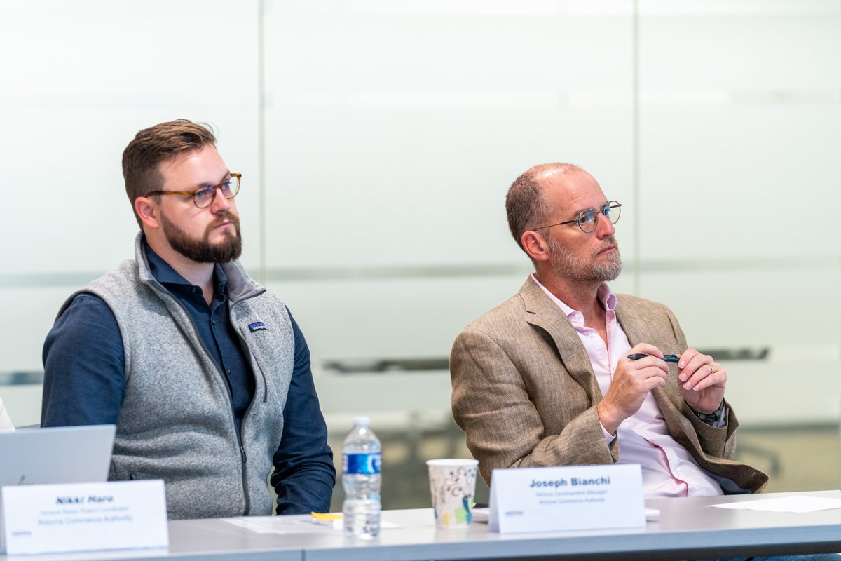 azcommerce's tweet photo. This week, the ACA held our April session of the #VentureReadyAccelerator! A part of our comprehensive suite of startup programs, the Venture Ready Accelerator supports entrepreneurs with resources to refine business plans, improve strategies, and increase investor readiness. https://t.co/7pQPaKCgap