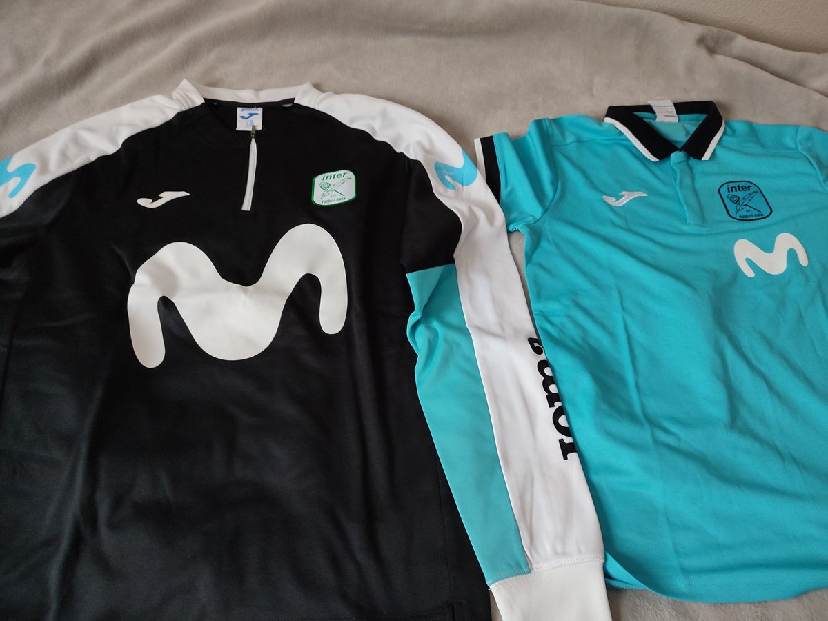 fimofito's tweet photo. Siguenvllegando super regalos para el sorteo solidario con Markel de Ziordia. Estos son más emotivos porque desde el cielo sigue ayudando @CarreraNacho !!!  , Gracias Juani, gracias Chus, gracias @InterMovistar . https://t.co/1pA6dcESK7