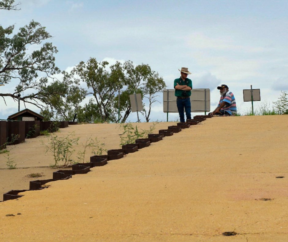 SQLandscapes's tweet image. CUNNAMULLA CONNECTIONS 🪃 // RALFs Geoff Reid and Jackson Shillingsworth and Media, Marketing, and Communications Officer Caleb Back met with Kunya Elder, Uncle John Bird at #Cunnamulla to learn about the history of #Kunya Peoples and visit local fauna and flora.