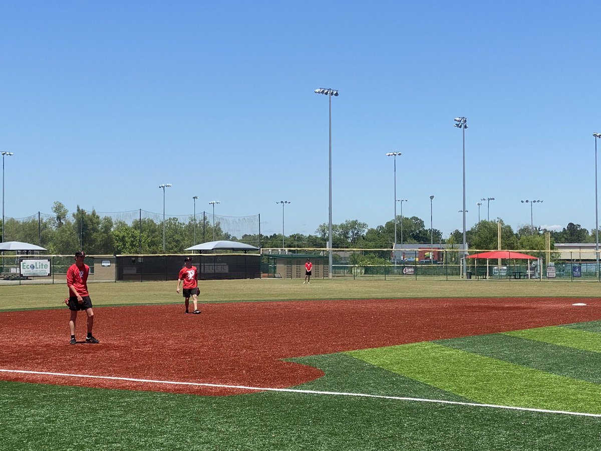ParkwayBSB's tweet photo. 👏 A huge thank you to Brad Cresse & Traction Sports Performance for providing our Parkway Panthers with field time on their turf fields for pre-game practice! We're ready to crush it in tonight's playoff game! 🐾⚾️ #ParkwayBaseball #TractionSports #PreGamePrep #PlayoffReady
@geauxprepsla @PBR_Louisiana @2DSportsLa @Louisiana5AD1 @LSL_Sportsline @bootbaseball @FletcherShow @JimmyWatson6 @russellhedges @S_BJournal @JohnSartoriTV @TimOwensTV @AAnderson_KTBS
