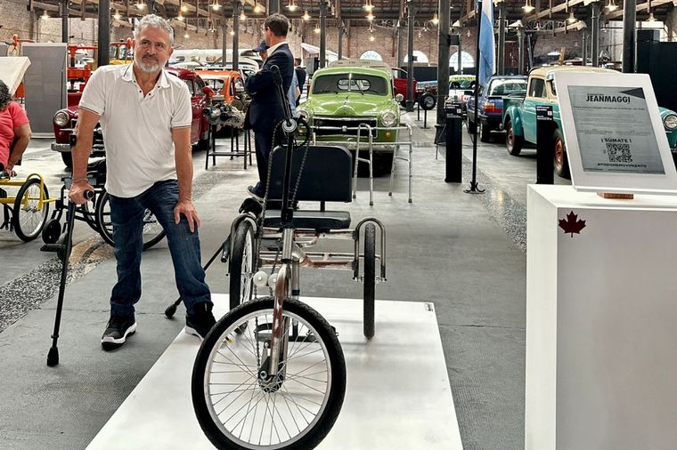 Cadena3Com's tweet photo. Patrimonio
La bici adaptada de Jean Maggi, parte de la historia de la movilidad de Córdoba https://t.co/gYdwAbkNFz https://t.co/ZFwCdZ2NFy