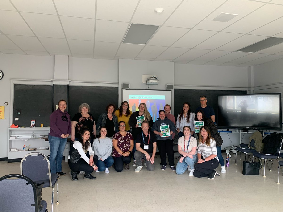 Just finished up a two day ASIST workshop! Love being able to co-facilitate with <a href="/DerekTackney/">Derek Tackney</a> and share our passion for suicide intervention with our @RCDSB colleagues! 💙 <a href="/Living_Works/">LivingWorks</a>