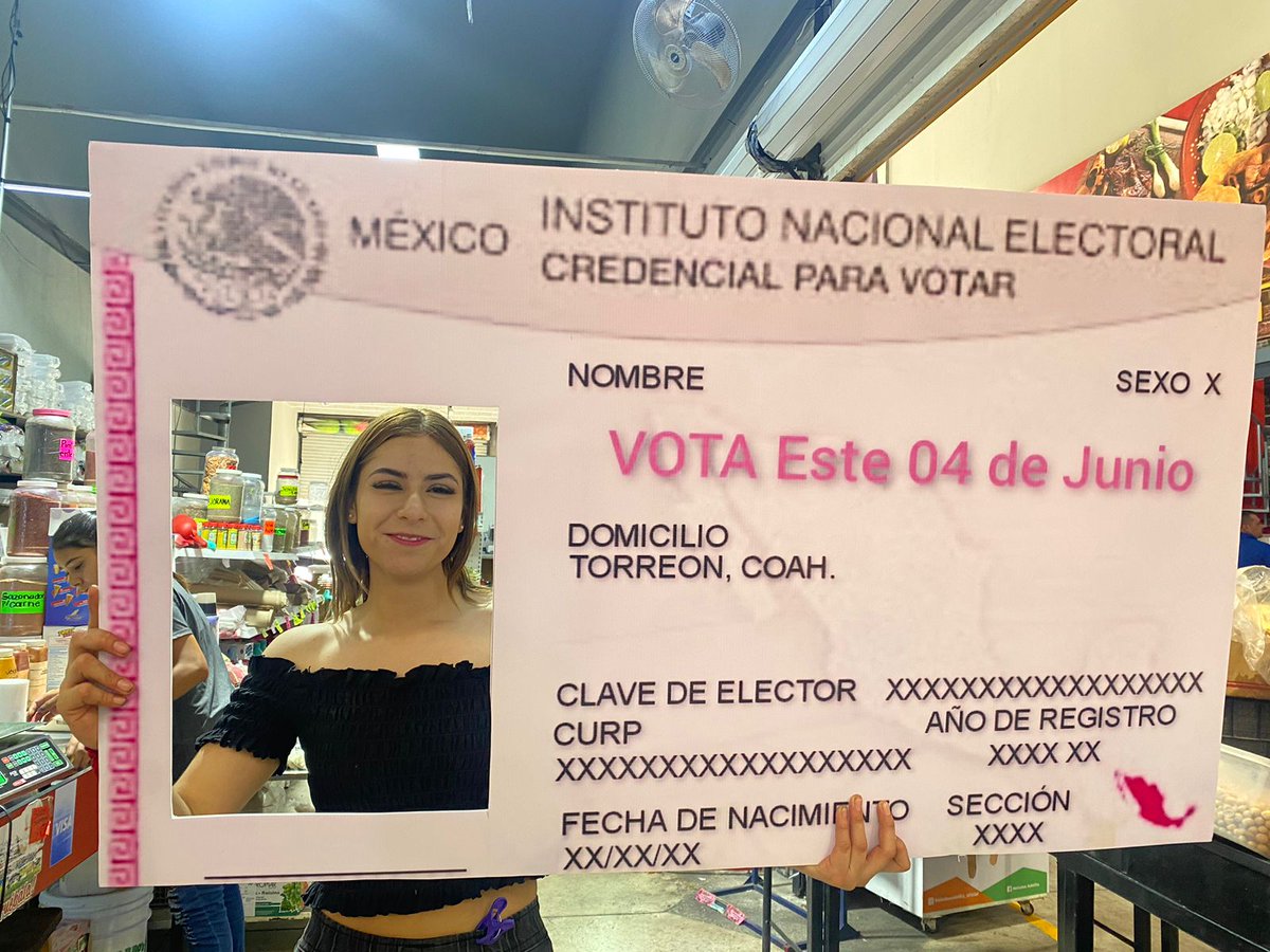 CD11_Coah's tweet photo. @IEC_Coahuila  EL día de hoy 28 de abril, el Comité Distrital 11 de Torreón promocionó el voto para este 4 de junio en las instalaciones del Mercahorro Abastos Torreón, donde distintos locales participaron en la actividad. @CD11_Coah https://t.co/HObZ1PA3YT