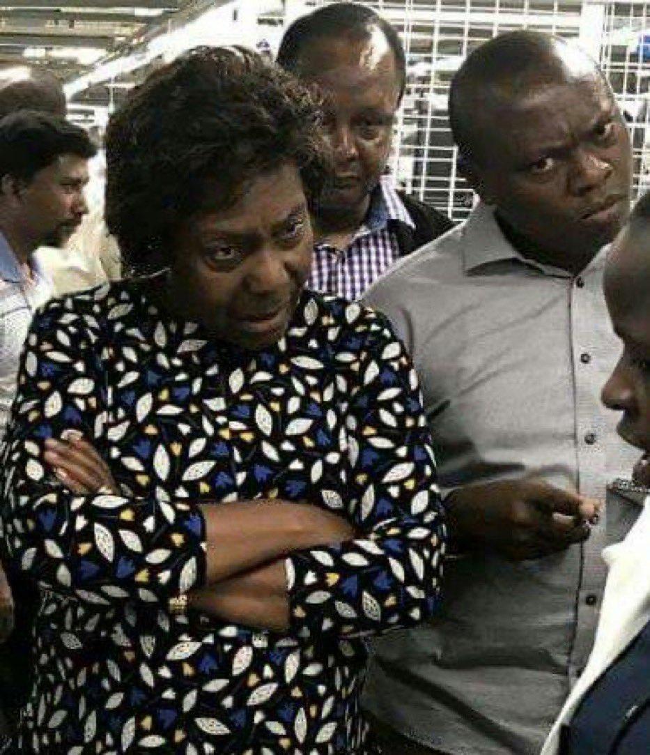 mumovic7's tweet photo. The Government has moved with haste to shut down pastor Ezekiel odero's channel while leaving Pastor Kanyari's two channels that always airs him Live at the same time with different attires pastor Ezekiel odero https://t.co/RQZTRwZBSC