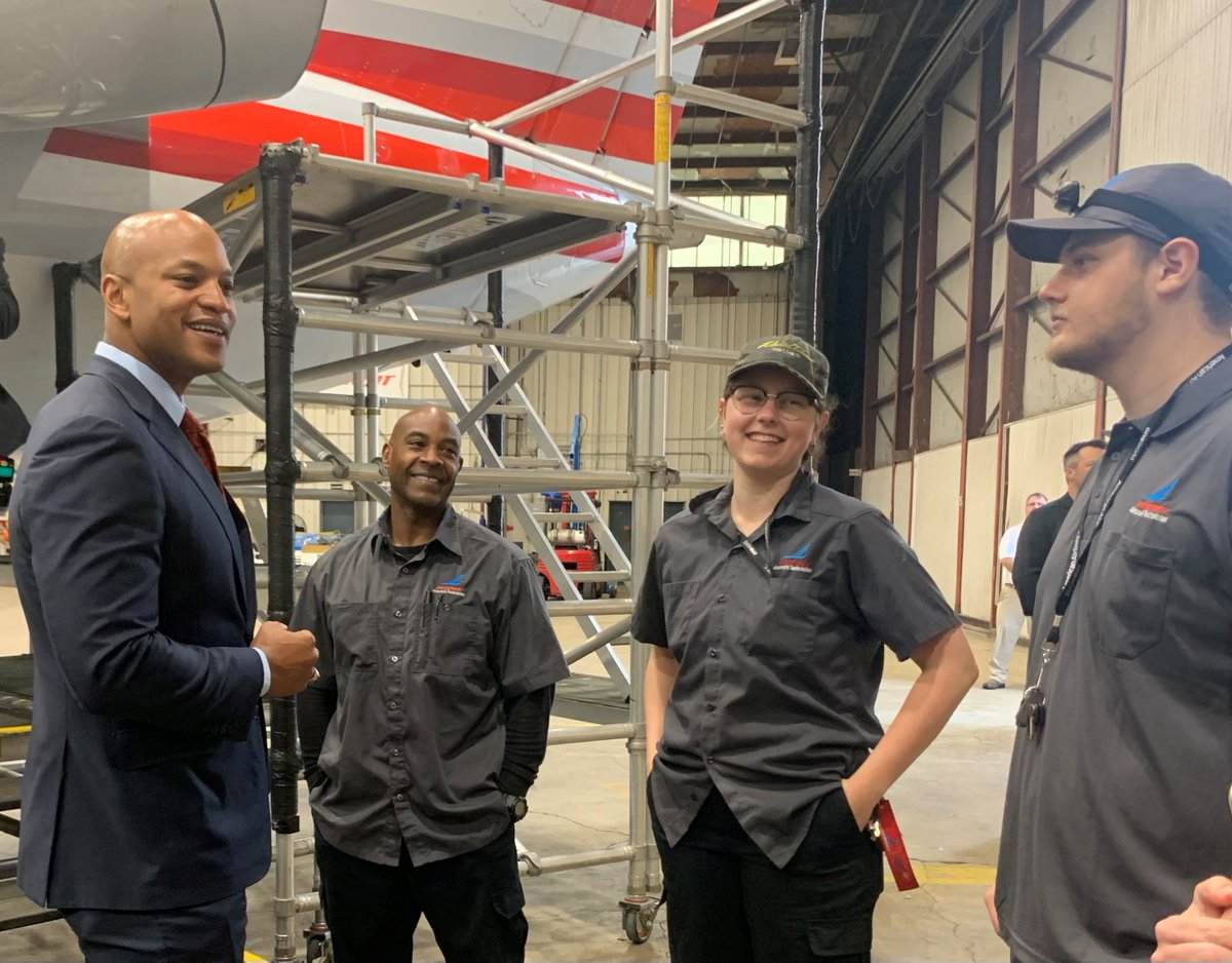 piedmontair's tweet photo. Excited to show @iamwesmoore around Piedmont's HDQ in Salisbury, MD. #WorkforceDevelopment and investing in future generations interested in aviation is vital to our success, and we appreciate the support from Governor Wes Moore.

#PiedmontProud #Aviation https://t.co/zp1Gx51s98