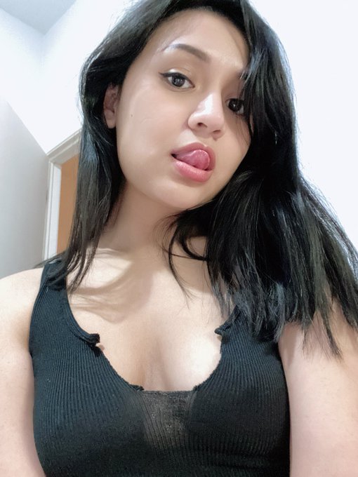 Findom Goddess ~ Miss Celia - Send birthday tributes to my cashapp $MissCelia https://t.co/fma1w3QrkJ