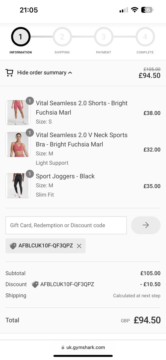 gemmalou17's tweet photo. @Gymshark_Help hello, it says students get 20% off on your site but when I enter the code it only gives me 10% - please can someone assist? 

Thanks https://t.co/NynqE3lYjG