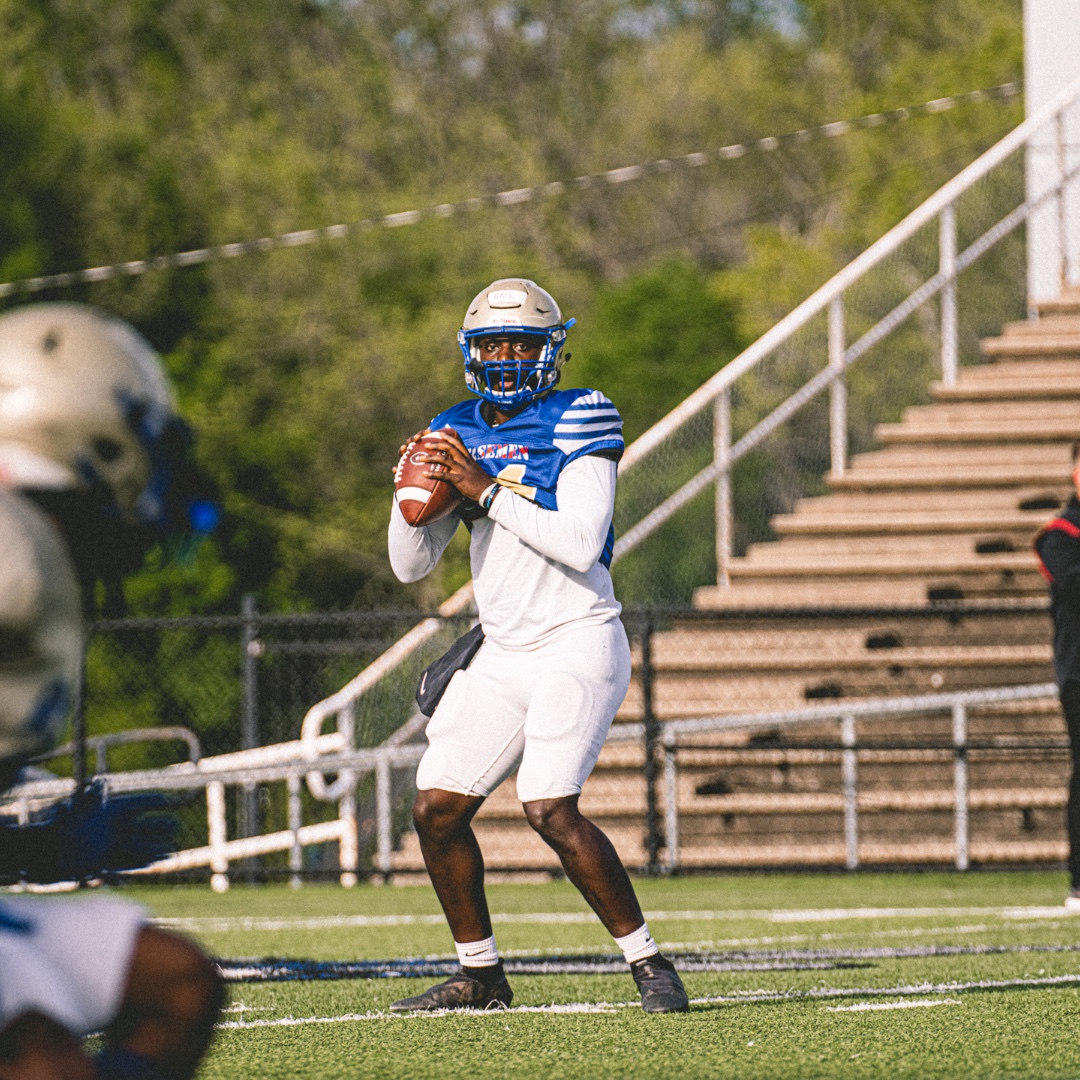 NEONorsemen's tweet photo. Just a few highlights from the spring football game last night🏈📸 #gogoneo #madeonthebanks https://t.co/VcmGwKhhGr