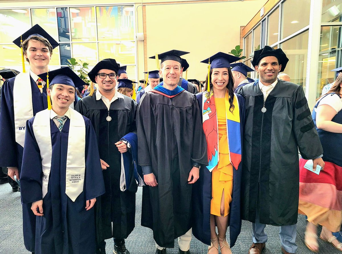 CastleLabBYU's tweet photo. It has been a pleasure working with all of you. Thank you for your contribution to this group. We are proud of your achievements! 🎓Congratulations!!!!🎓 https://t.co/g5caTF2qSB