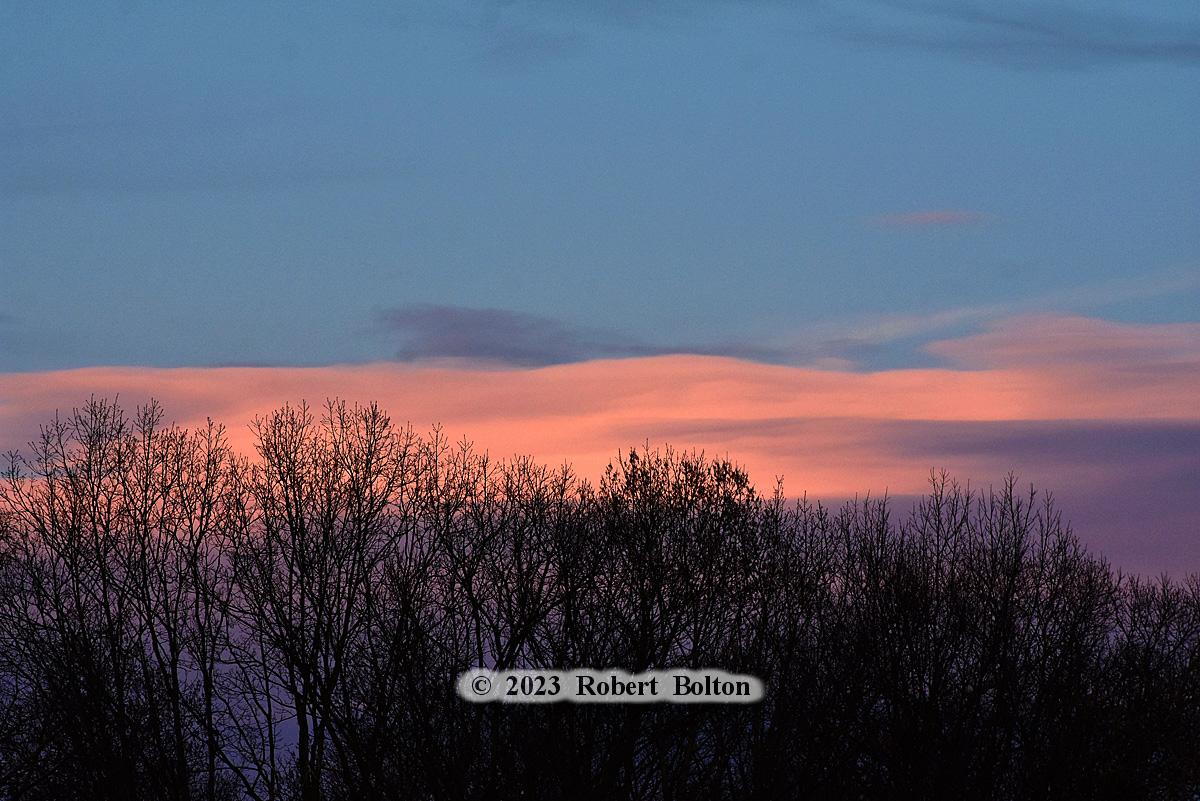 A nice #sunset #photo to help those #FridayVibes. #NaturePhotography #nature #sunsetphotography #sunsetsoftwitter #nikon #D7200 #nikkor70300mm #nikoncreators #nikonphotography #nikonglobal #nikonnofilter #nikonlove #photography #TwitterNatureCommunity #TwitterNaturePhotography