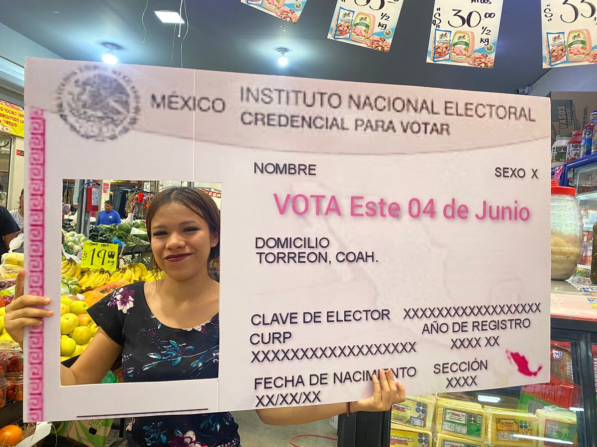 CD11_Coah's tweet photo. @IEC_Coahuila  EL día de hoy 28 de abril, el Comité Distrital 11 de Torreón promocionó el voto para este 4 de junio en las instalaciones del Mercahorro Abastos Torreón, donde distintos locales participaron en la actividad. @CD11_Coah https://t.co/HObZ1PA3YT