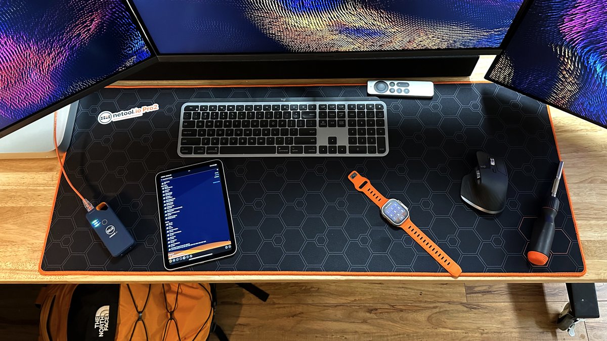 netool_io's tweet image. I see a theme here...
@LinusTech Deskpad and Screwdriver
@nomadgoods Apple Watch Sport band orange!
@netool_io Pro2 and in the Pro2 App
@thenorthface Borealis Backpack