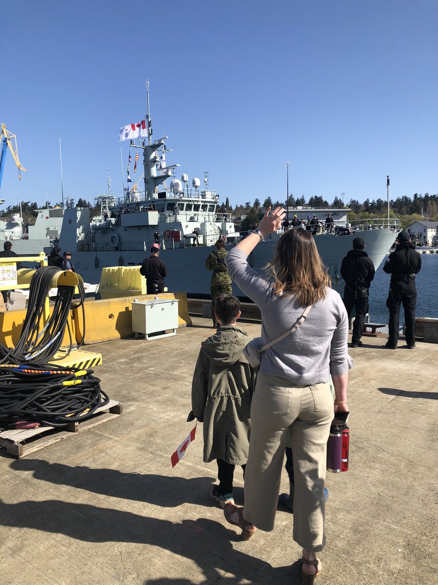 Welcome home <a href="/HmcsEdmonton/">HMCS Edmonton</a> A great Navy Day!