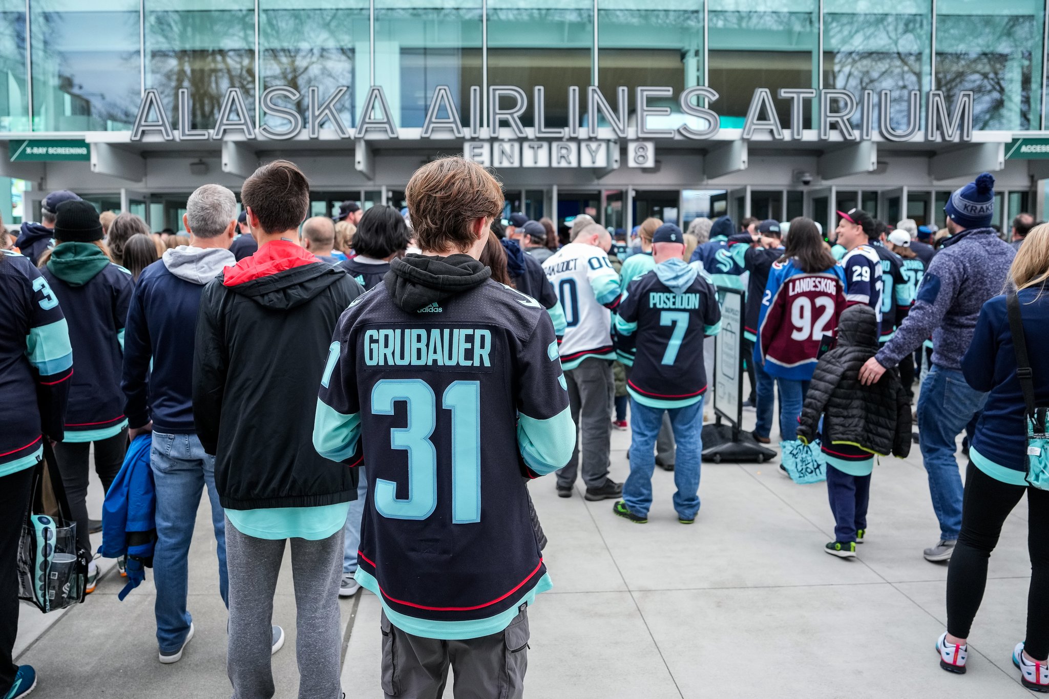 x Seattle Kraken on Twitter "Travel alert! 🚨🚆 SeaKraken fans using