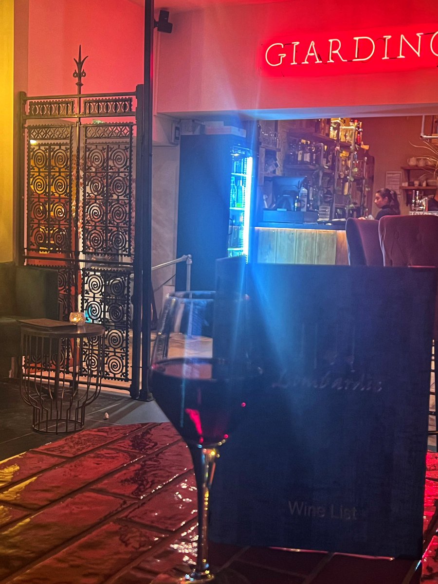 Lombardis1's tweet photo. Extremely cosy in our new bar 🥰 book in for next week #cosy #bar #lombardis #chesterfield https://t.co/kqsniBtgkl