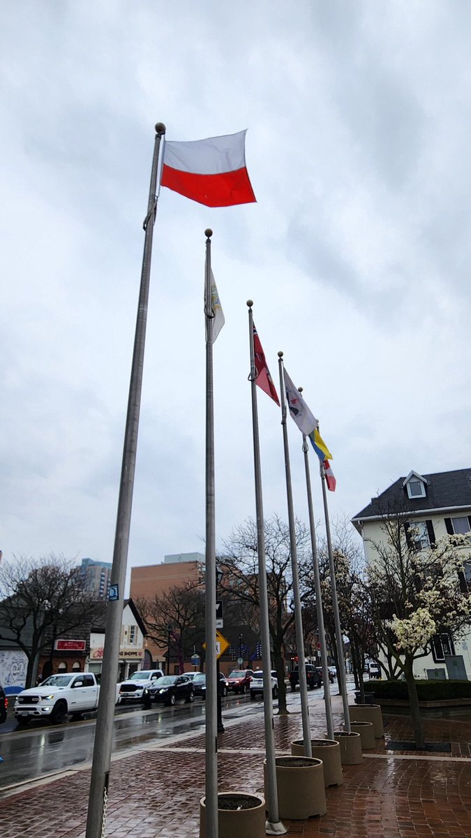 MariannMeedWard's tweet photo. This afternoon, we raised the flag to proclaim April 28-May 5 #PolishWeek in #BurlON! Thank you to everyone in our community who came out to help us mark the occasion. May 2 also marks the Holiday of the Polish Flag and Polish Migrants Day. Poland will be celebrating the 232nd anniversary of the proclamation of its Constitution of 1791 on May 3.