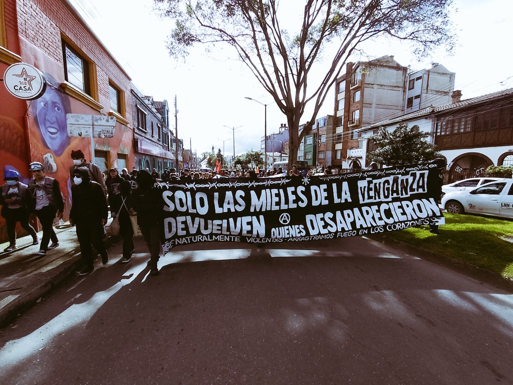 #28A | #Bogotá | #YLaLibertadPaCuándo | #LlegóElPropioTrapo | #EntrePiedras