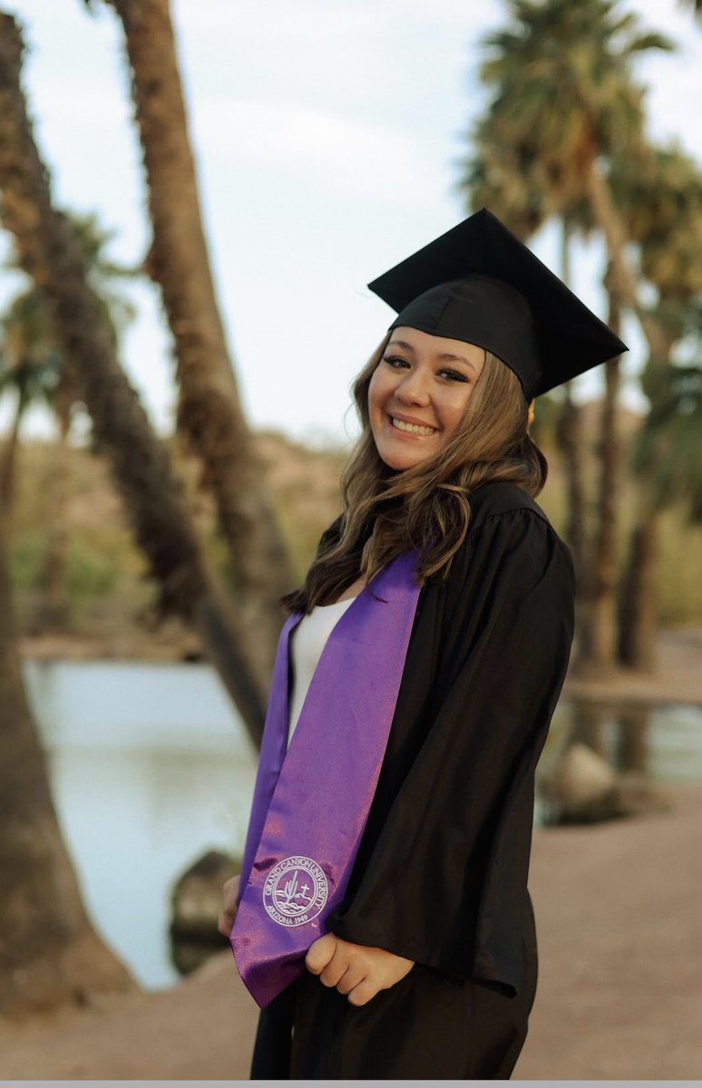 _jessicub's tweet photo. So proud of you Julie for graduating! Congratulations 💜 -Mom, Dad, Jess, Jeremy, Nico, &amp; baby Valentina #GCU2023 #golopes #Classof2023 https://t.co/HnMDOq1FAC
