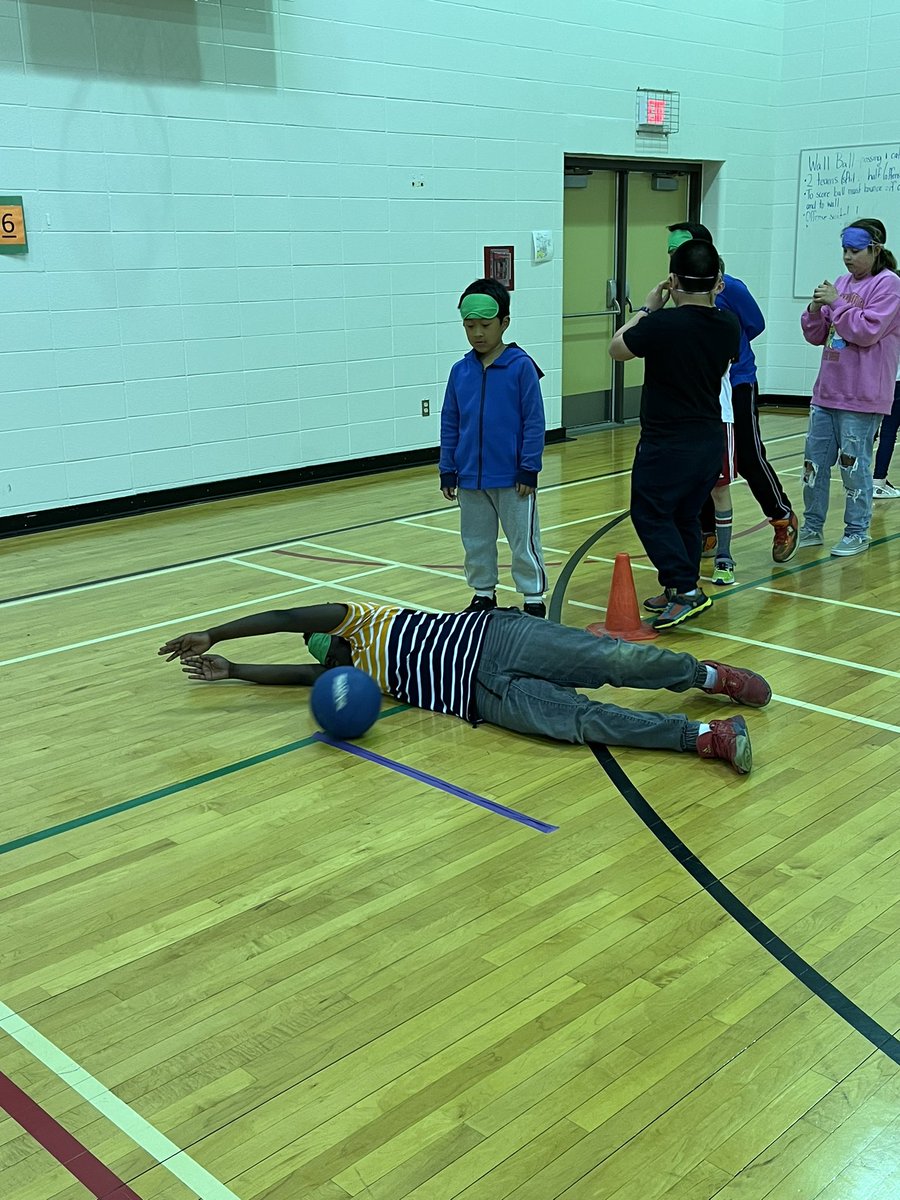 StJude_CCSD's tweet photo. @StJude_CCSD former student comes to teach 5/4 Goal Ball a game presented by the Alberta Sports and Recreation for the Blind @ABBlindSports @CCSD_edu https://t.co/M1pBfxPGCQ