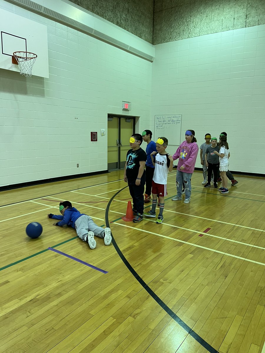 StJude_CCSD's tweet photo. @StJude_CCSD former student comes to teach 5/4 Goal Ball a game presented by the Alberta Sports and Recreation for the Blind @ABBlindSports @CCSD_edu https://t.co/M1pBfxPGCQ