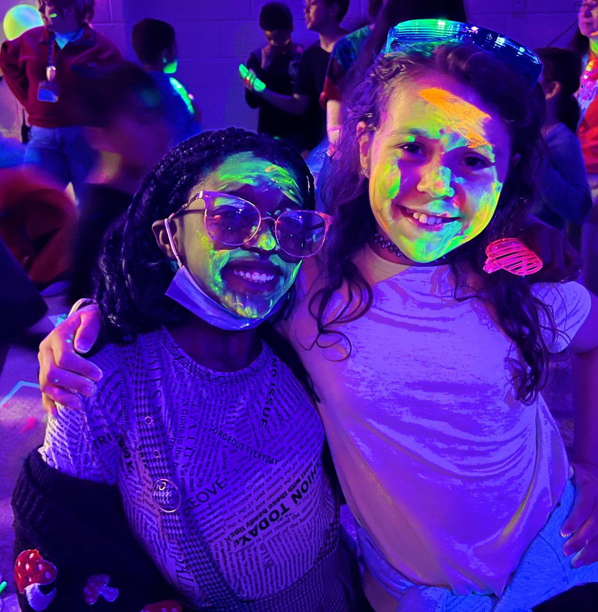 brijslater's tweet photo. We finished our SOL Spirit Week in Style!!!! No better way to celebrate all our students hard work throughout the school year!! We got to have some fun before we crush our SOL’s!!! The Tigers are ready to ROAR!! #DCEStigers https://t.co/IJDfb6yYa0