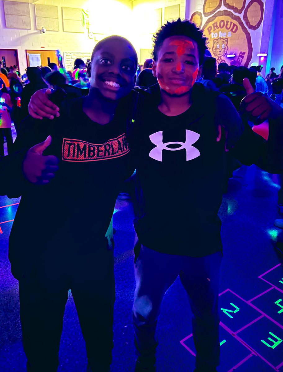 brijslater's tweet photo. We finished our SOL Spirit Week in Style!!!! No better way to celebrate all our students hard work throughout the school year!! We got to have some fun before we crush our SOL’s!!! The Tigers are ready to ROAR!! #DCEStigers https://t.co/IJDfb6yYa0