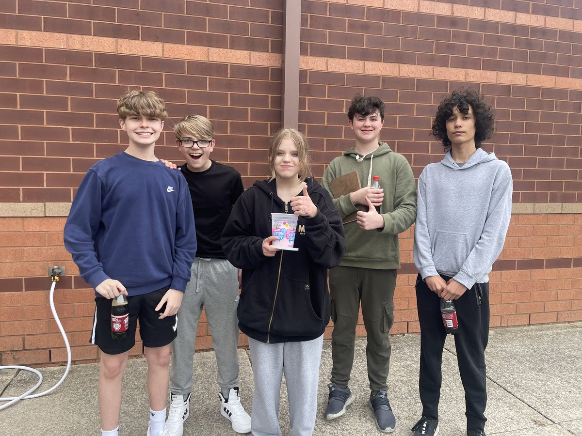 T. W. Hunter Middle School tweet media