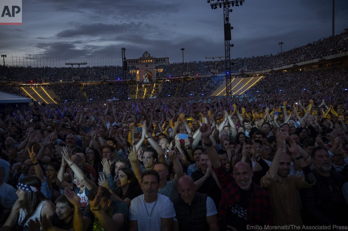 EmilioMorenatti's tweet photo. Bruce Springsteen and the E Street Band perform, Friday, April 28, 2023, at the Olympic Stadium of Montjuic in Barcelona, Spain. Bruce Springsteen and The E Street Band kick off a new world tour six years after “The Boss” held his last concert of The River Tour in Australia. https://t.co/MlGDTj7U7R