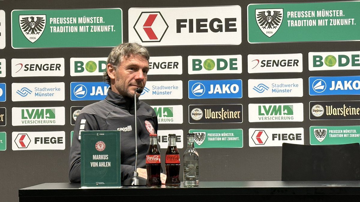 Preussen06's tweet photo. Markus von Ahlen: „Es war ein tolles Fußballspiel mit Chancen auf beiden Seiten. Nach der Pause hatten wir das notwendige Quäntchen Glück. Euch viel Erfolg in der 3. Liga.“ #scp06 #SCPFOR https://t.co/XIve0vAi7H
