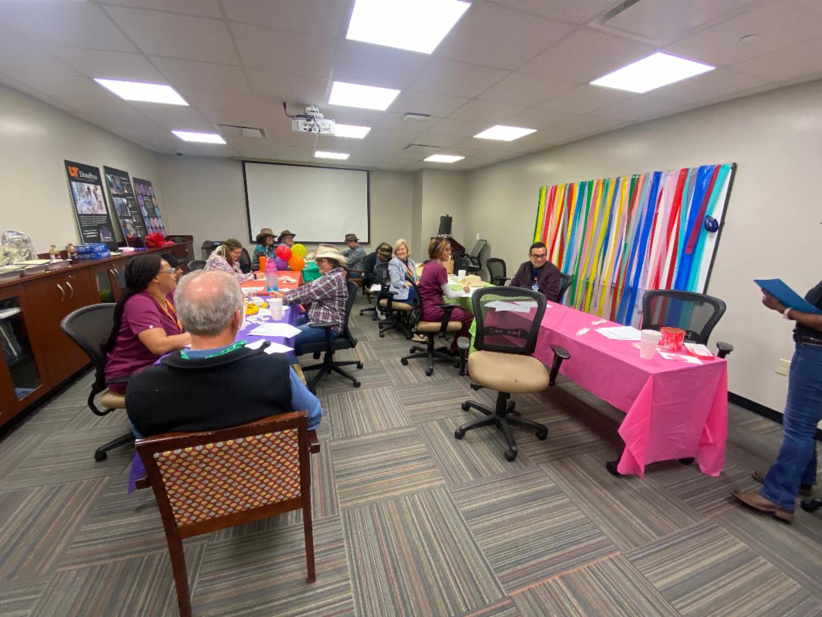 UCHMemphis1's tweet photo. This week, #UCH Dermpath and Pathology celebrated all of our amazing lab staff for National Lab Week with good food, fun games and creative costume themes! #FridayFun https://t.co/ebQtJX31Wt