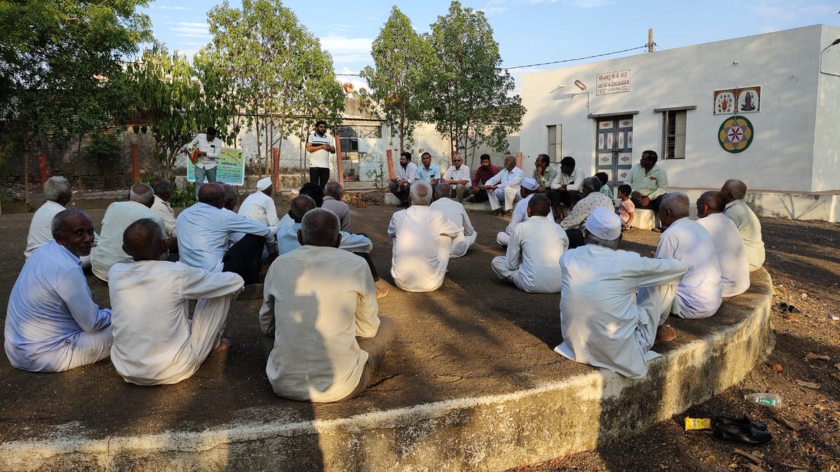 લોધીકા તાલુકાના ચીભડા ગામે ગામદીઠ ૭૫ ખેડૂતોને પ્રાકૃતિક ખેતીમાં જોડવાનું અભિયાન* અંતર્ગત ખેડૂત તાલીમનું આયોજન કર્યું અને વધુમાં વધુ ખેડૂતો આ અભિયાનમાં તેવા જોડાય તેવા પ્રયત્નો કરવામા આવેલ.<a href="/CollectorRjt/">Collector Rajkot</a> <a href="/RajkotDdo/">DDO Rajkot</a> <a href="/DaoRajkot/">DAO Rajkot</a> <a href="/Gramsevak1972/">Rajkotdisgsmandal</a> <a href="/RaghavjiPatel/">Raghavji Patel</a> <a href="/LodhikaTdo/">TDO Lodhika</a> <a href="/Dhaval_R_C/">Chandravadiya. Dhaval. R.</a>