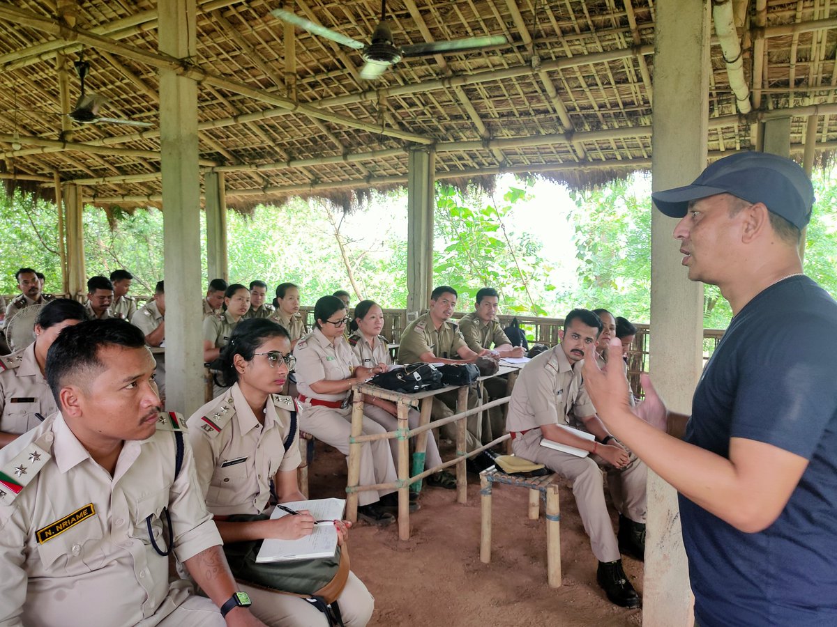 AFS_Assam's tweet photo. Trainee visited SPREAD NE FARM LEARNING CENTRE AND FOOD FOREST,Rupnagar,Sonapur.

On #Introductory session with Bamboo leaf tea _ lecture was delivered by Farmer Samir Bordoloi.

@cmpatowary
@CMOfficeAssam @mygovassam @mkyadava @sonalighoshdws @assamforest https://t.co/sPcvg3OQlH