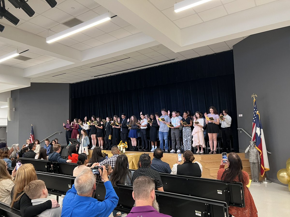 FHMS_NJHS's tweet photo. 2023-2024 NJHS induction welcomes 35 new members! 🤩🥳 @Fossil_Hill @KellerISD @thehillrm409 @namicha23 https://t.co/ToNYeNt44n