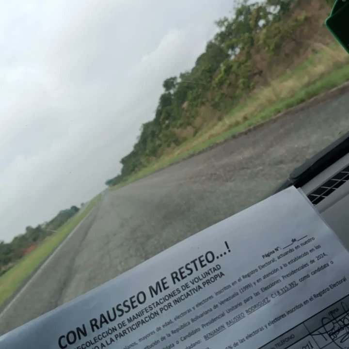 portconbenjamin's tweet photo. Hoy la actividad es en Guanare ya la juvenil junto con los coordinadores regionales están allá para la jornada de recolección de firmas para nuestro candidato Benjamín Rausseo no te quedes sin firmar #ConRausseoMeResteo
@ErGuacharo https://t.co/Cgq7BKNgHn