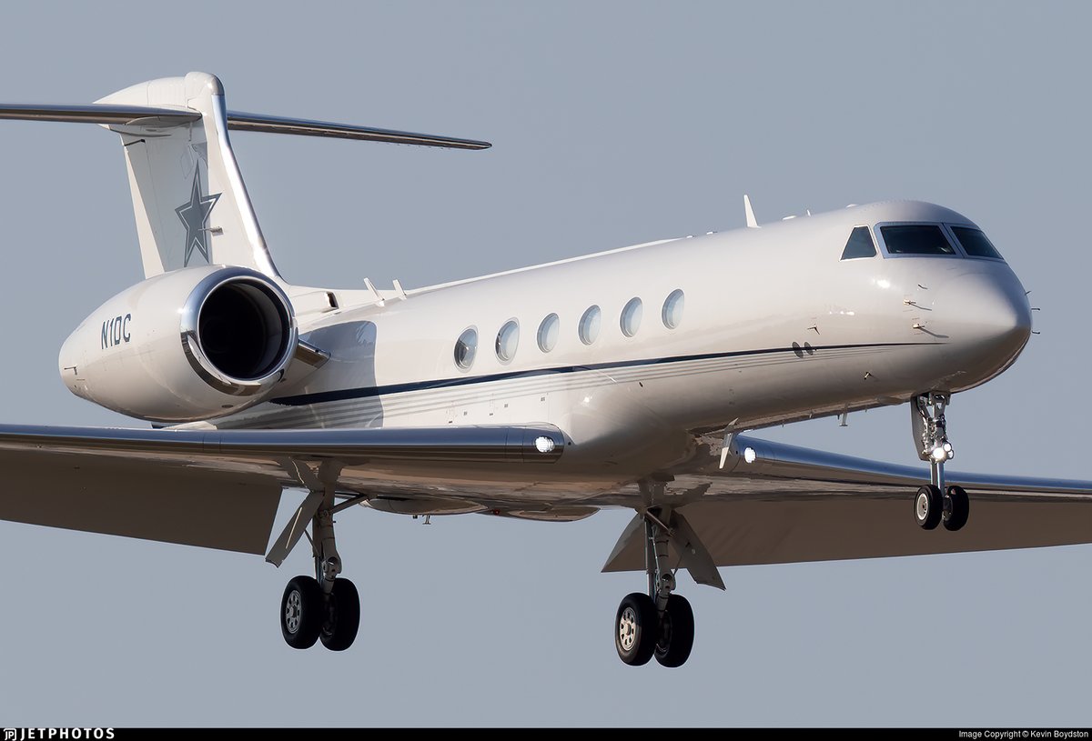 KTPAtweeter's tweet image. #PlaneAlert ICAO: #A00050 Tail: #N1DC 
Owner: #JerryJones
Aircraft: #Gulfstream G-V
2023/04/28 11:50:03
#GLF5 #NFL #TheOtherFootball cdn.jetphotos.com/full/5/59473_1… 
globe.adsbexchange.com/?icao=A00050&amp;amp;s…