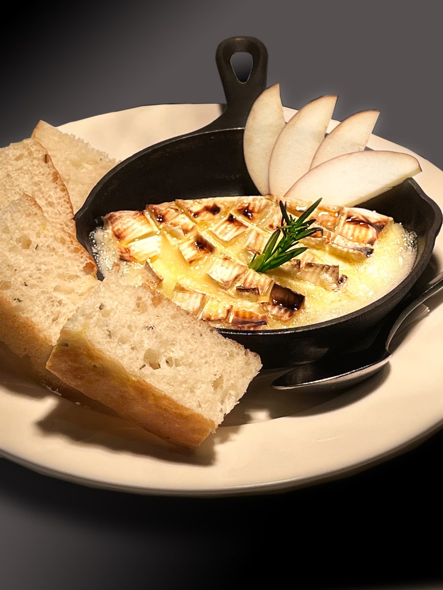 Spice up a boring day with our Inflation Busting Happy Hour, every day from 2pm-6pm. Choose from over 25 offerings on our $6, $9, and $12 menus filled with the best drinks and tastes Roseville has to offer! Explore our Happy Hour menu here: bennettskitchen.com/inflation-bust…