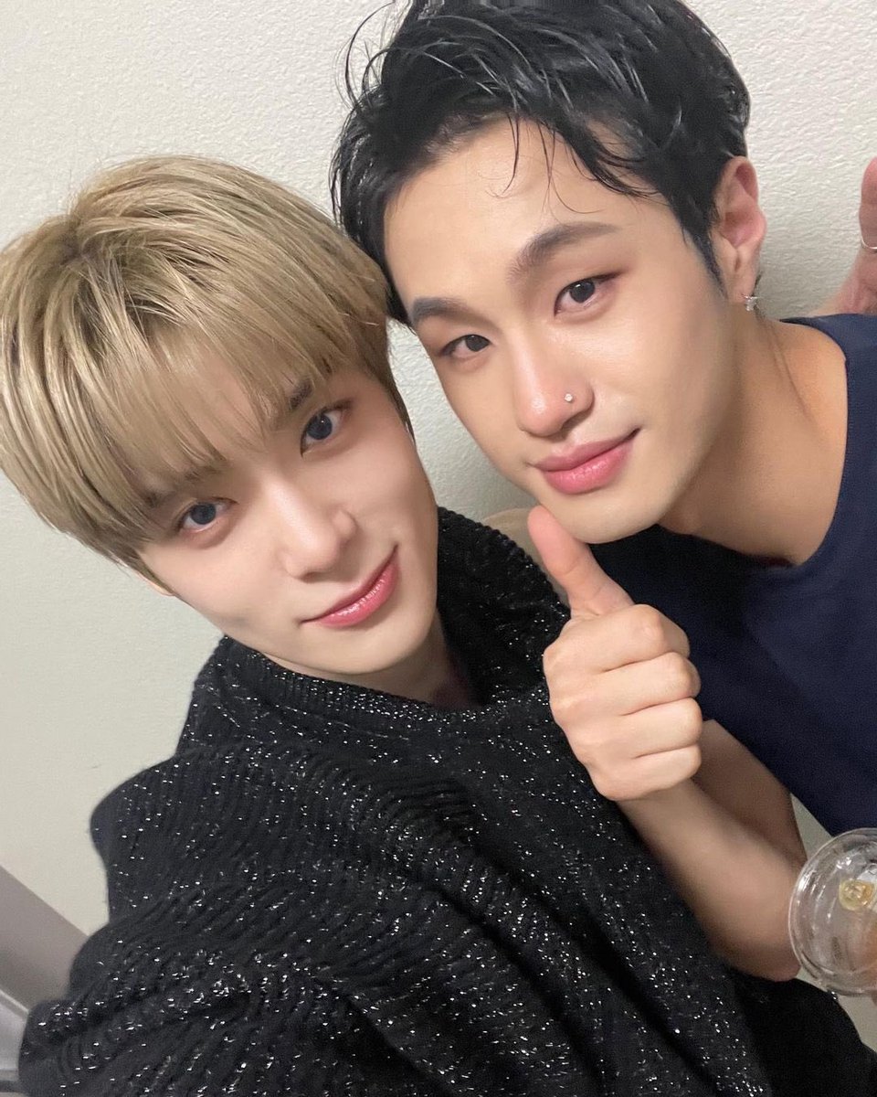yunotized's tweet photo. jaehyun with one of dojaejung's backup dancers, louis! https://t.co/RK7TRLlNyU