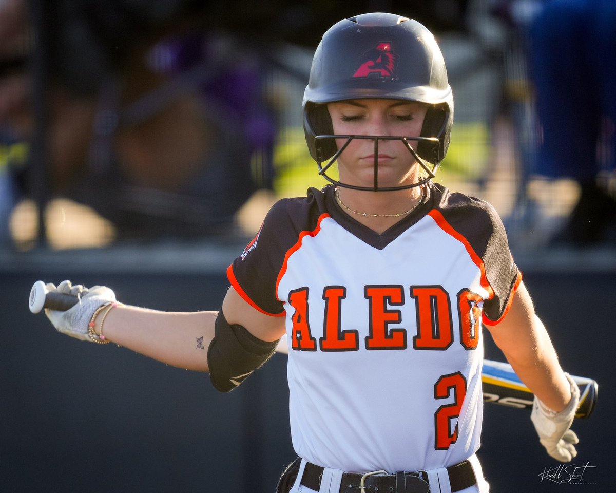 khill_shot's tweet photo. Captured a few frames of the @LadycatSoftbal1 win over Trimble Tech.  Free downloads at 

https://t.co/g0Tt6RyhMP

@AledoAthletics 
@AledoISD https://t.co/7AJ9s4i3oz